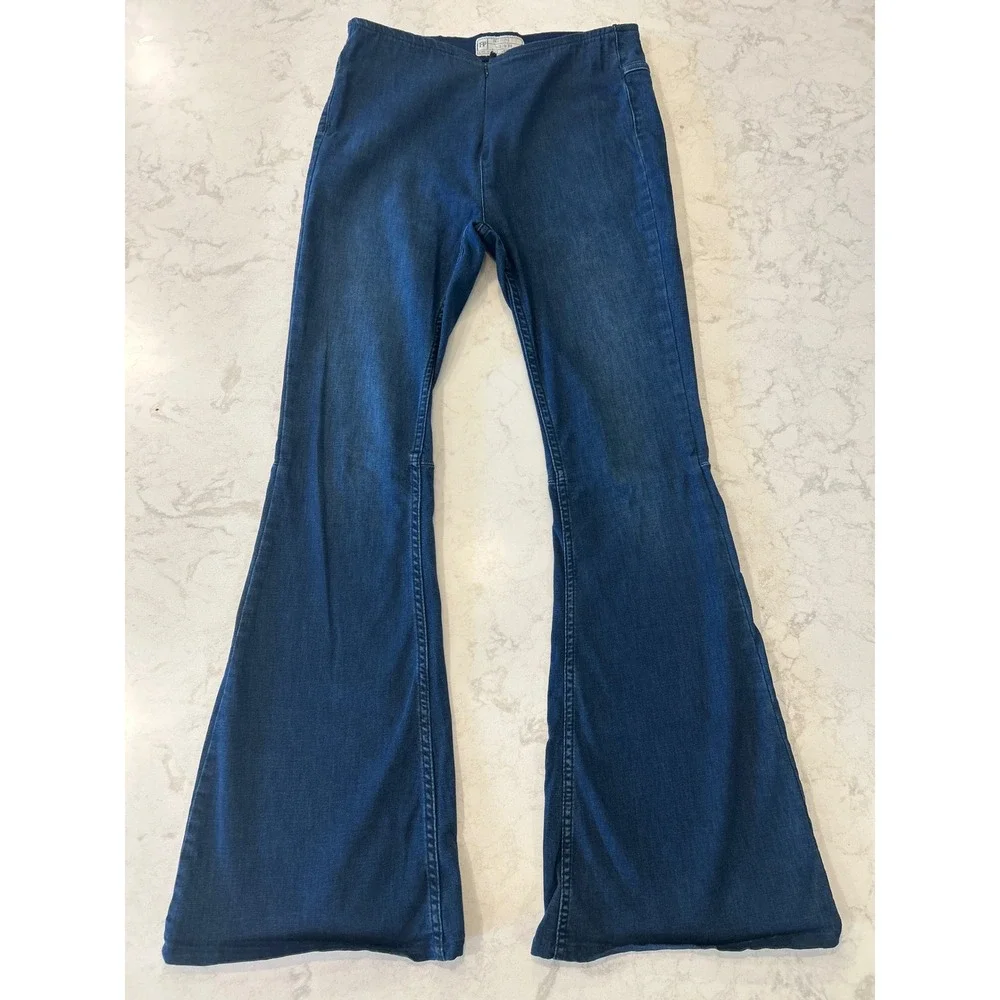 Free People Penny Pull On Stretch Flare Jeans Blue Denim High Rise 31R OB408139
